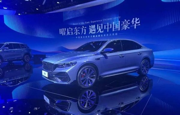 聚合财富 2.0T+8AT，多边形直瀑式格栅，10万买车这台别错过！